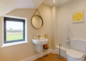 Fully Accessible-Disabled Adapted-Hot Tub-Pets - Image 2
