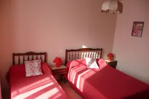 Flat in a building in the middle of the town - Image 5