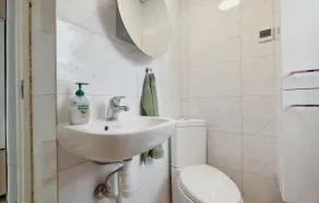 2 Bedroom Amazing Apartment In Allinge - Image 3