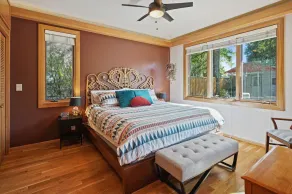 Downtown Craftsman with King Bed and Private Yard - Walk Everywhere - Image 5