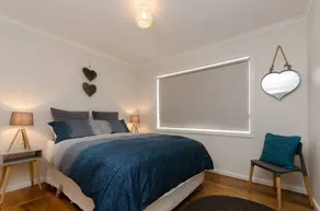 Penguin Beach House - seaside getaway - Image 5
