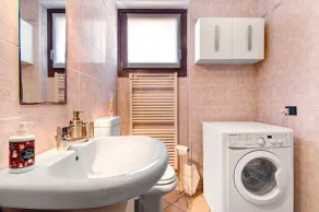 Appartamento \"Casa Vacanze Vigna del Lago\" con vista lago, piscina e Wi-Fi - Image 3