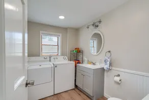 Renovated home with lake views in ❤️ of Sackets! - Image 2