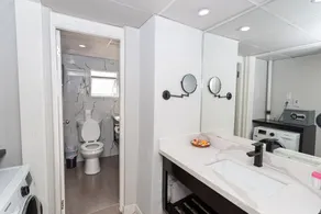 New Modern Ocean View 2Bed2Bath Hip Strip - Image 3