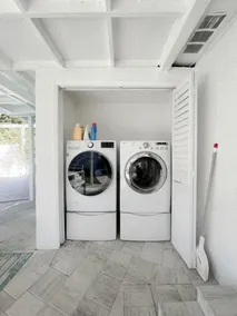 3321 W Walnut Studio · Charming 1 BR W Pool - Walk to Raymond James! - Image 2