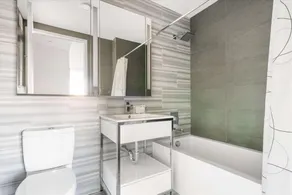 Hudson River 1 BR | near Hudson Hards | Free Wi-Fi - Image 5
