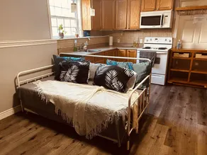 Beautiful spacious suite close to great hiking, ATV, Snowmobile trails. - Image 5