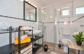 Pet Friendly Home In Drum - Image 2