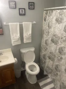 420’s Dream Palace - Image 3