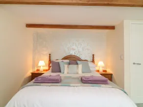 Shilstone Lodge - Image 4