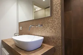 Elegant apartment with parking, air conditioning, Wi-Fi, in the Old Town, with a view - Image 3