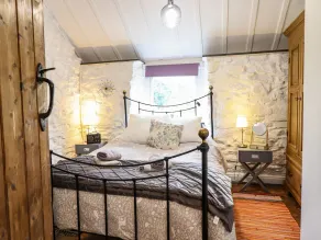 CARTREFLE, pet friendly, character holiday cottage in Bala - Image 5