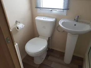 8 Berth Caravan with Spacious enclosed garden - Image 2