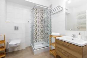 Spacious Apartment | Balcony, Parking, 400 m to the Beach - Image 5