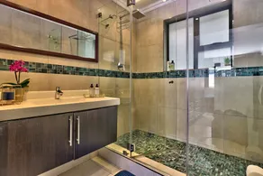 Bay Point on Beach rd in Mouille Point - Image 3