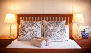 Tamarind Street Cottage - Image 5