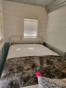 Cheerful Country Tiny Home! - Image 5