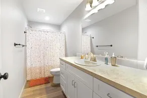 New construction duplex, clean & comfortable 1075 - Image 3