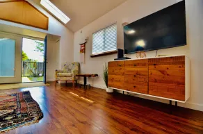 Blissful Beach Bungalow - 5 min from the Beach! - Image 2
