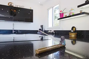 BEAUTIFUL MODERN VILLA WITH POOL AND EXOTIC GARDEN IN SOLLIES-PONT NOUVELLE HOTE - Image 2
