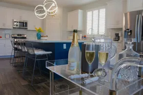 The Monroe~2.5 Mi to Festivals, 5Bd 3 Bth, Amazing Pool & Backyard! Indoor Gym w A/C! Games! EV Char - Image 5