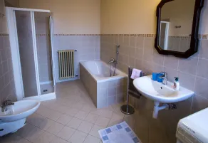 Casa di charme con giardino a due passi dal romantico lago d'0rta, per 6 persone - Image 2