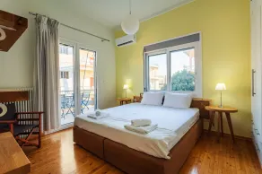 Upscale Modern Escape in the Historic Center - Image 5