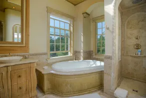 HEAVENLY PRIVATE RETREAT! FALL FOLIAGE SPECIAL - 25 Acre Lux Estate - Image 2