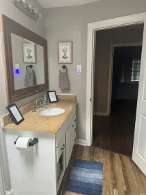 Rosewood Cottage…sleeps up to 7!—Cleaning fee included in nightly rate! - Image 5