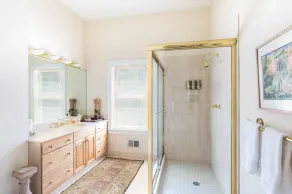 Oceanfront Amagansett Gem - Image 5