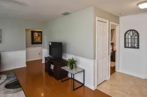 Burnt Store Isles Golf Home, W/Hot Tub/King Bed/Fast WIFI/Unbeatable Location - Image 2