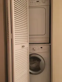 Erstaunliche Wohnung mit Außenraum, ideal gelegen, mit einfachem Zugang zu allen DC - Image 2