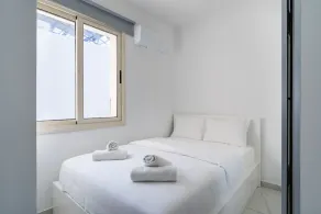 Marble - Studio & Balcony in Larnaca - Image 4
