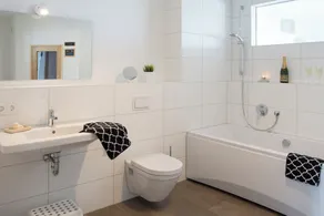 Bootshaus - Waterfront, Ground Floor, Bathtub, Infrared Sauna, Terrace, Grill - Image 5