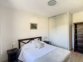 Charming F2 with AC, Terrace & Garden View, 500m from Lamalou Centre & 700m from Thermal Baths - Image 5