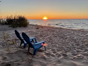 Beach House on 400 ft of private Lake Michigan beach & no stairs. - Image 3