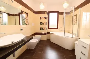 casa vacanze con giardino e zona barbecue,3 camere letto,1 km dal mare - Image 3