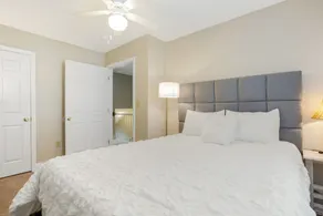 Cozy, Comfortable 2/1.5 Condo! Queen Beds, Fully Stocked Kitchen - Image 3