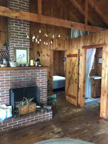 Charming Waterfront Cabin with Mountain View and Private Beach Access! - Image 2