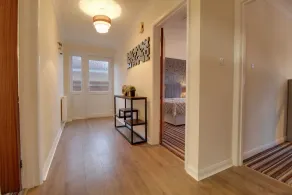 Cedar Drive, Holbeach - 1 to 4 - Self Catering - Image 3