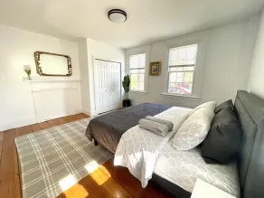 Classic New England 1st Floor 3 BR Downtown Brunswick - Image 3