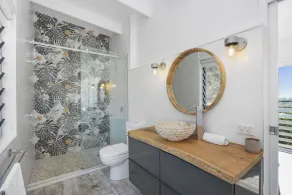 The Ultimate Modern Straddie Beach House - Image 2