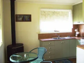 Bushland Retreat - Image 5