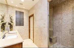 Beautiful Home for a traveling professional or a simple getaway! - Image 2