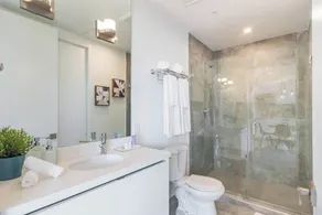 South Beach Stylish 2BR Retreat - Image 3