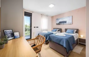 Stunning home in Jehnici - Image 3