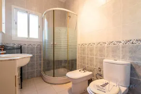 Chalet en la misma playa - Image 4