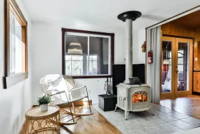 🌿 Boho-rustic retreat in nature with panoramic lakefront & mountain views - Image 2