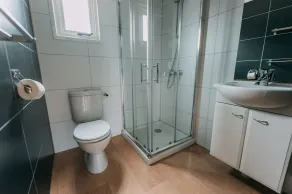 Chalet - Image 2