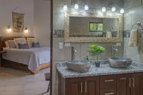 Large group rental - 2 new houses side by side steps from beach, bars, dining! - Image 5
